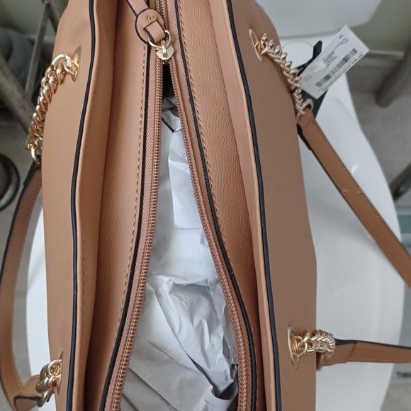 Fall Deal- NWT Matthew &Julian tan tote - Picture 2 of 3